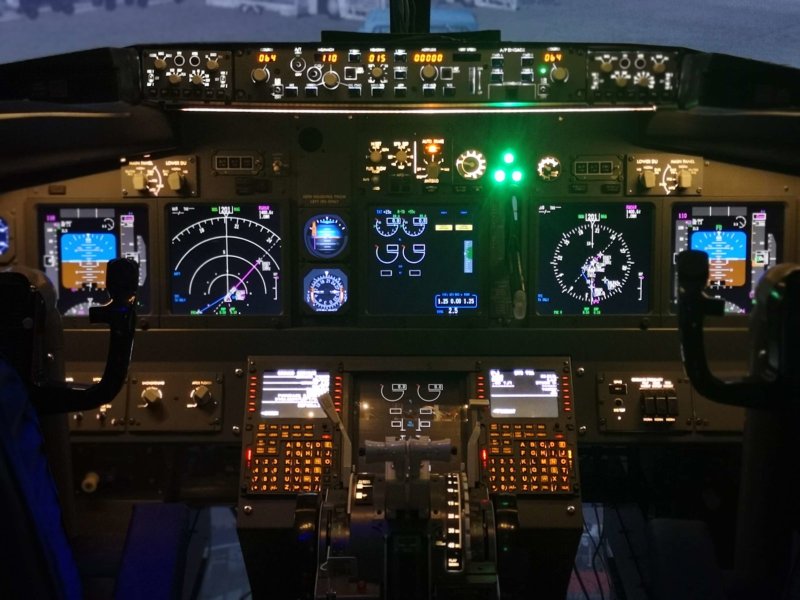 Тренажер Боинга 737 в Санкт-Петербурге