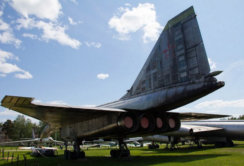 Т-4 самолёт