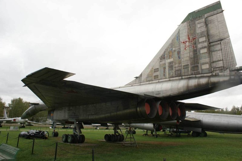 Т-4 самолёт