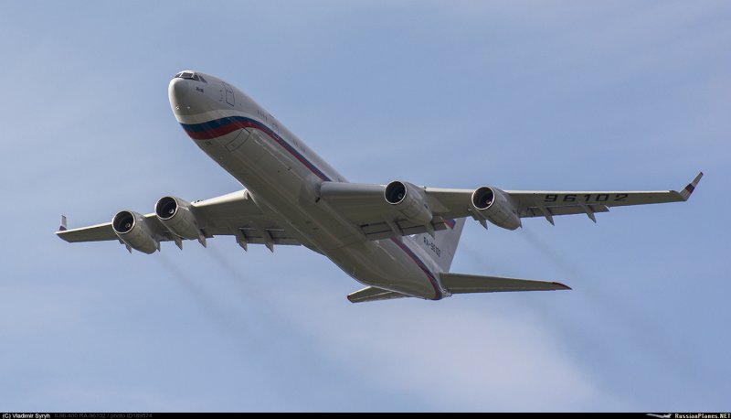 Ил 96-400 96102