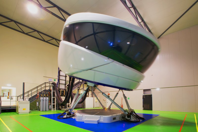 Полнопилотажный тренажер Superjet 100