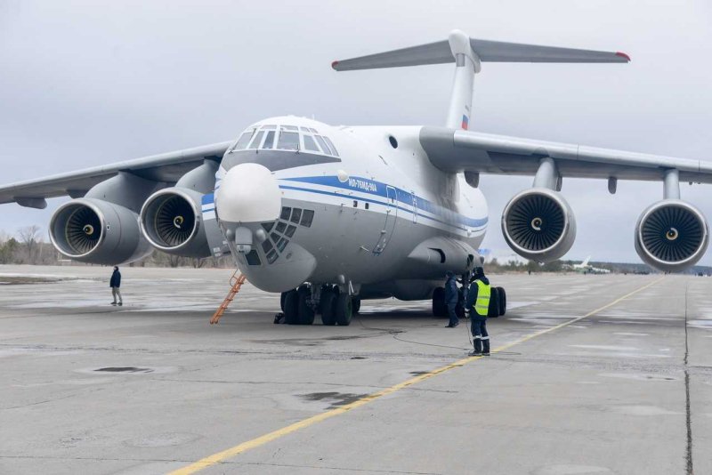 Ил-76 военно-транспортный самолёт
