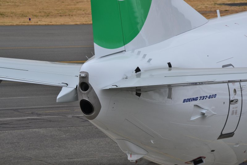Двигатель b737-800