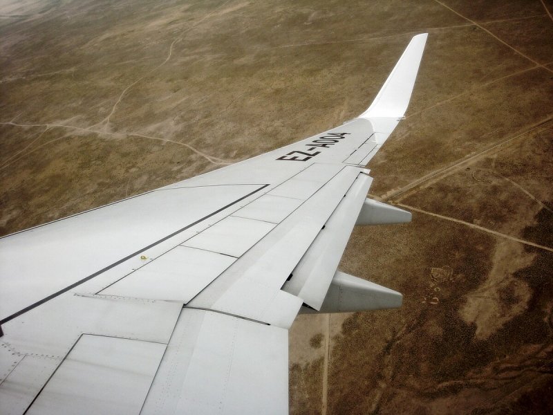 Боинг 737-800 крыло