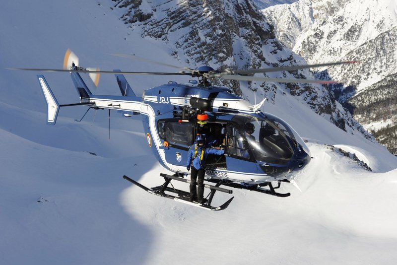 ВВС Казахстана Eurocopter ec145