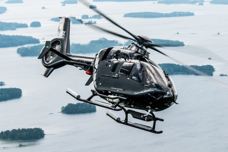 Вертолет Airbus Helicopters ec135