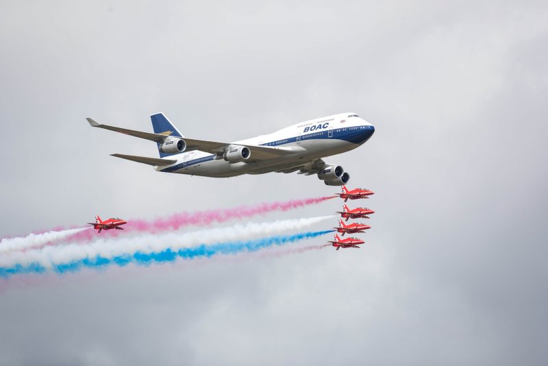 Boeing 747 короткий