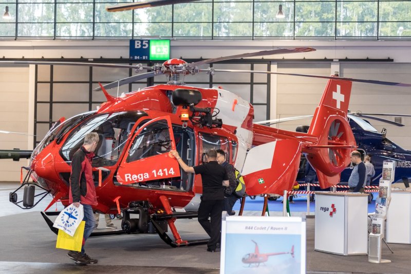 Вертолёт Eurocopter EC 145 фенестрон