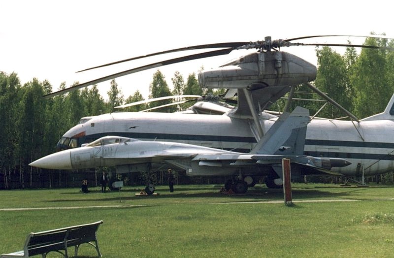 Самый большой вертолет в мире ми 12