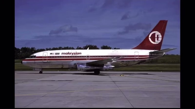 Боинг 737 200