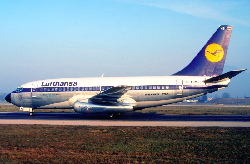 Боинг 737 200