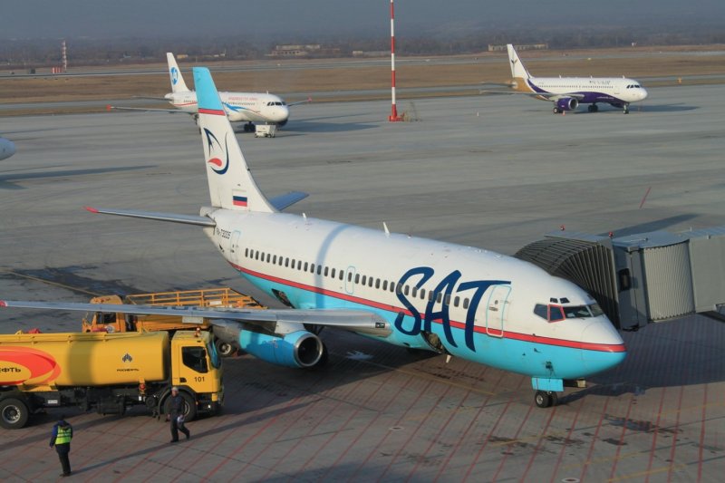 737-200 Sat