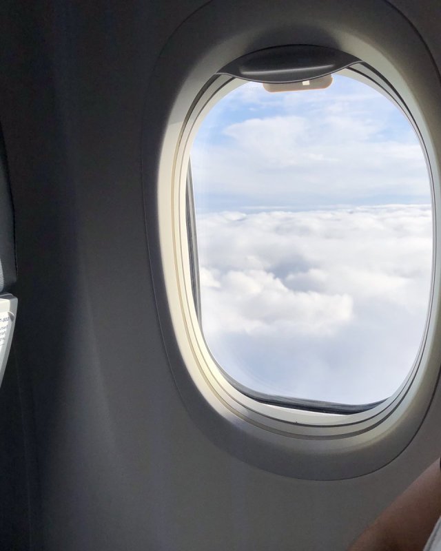 Боинг 777 иллюминатор