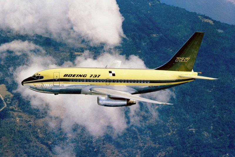 Пассажирский самолет Боинг 737