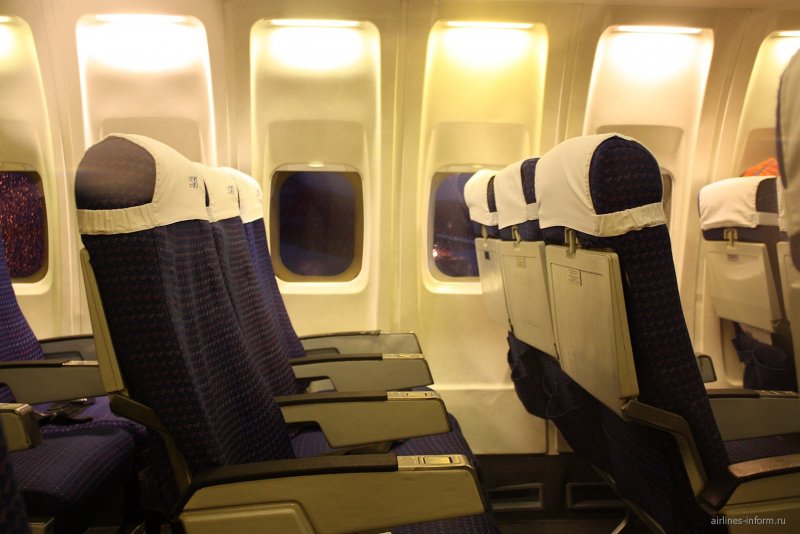 Боинг 737 200 салон