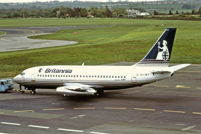 Боинг 737 200