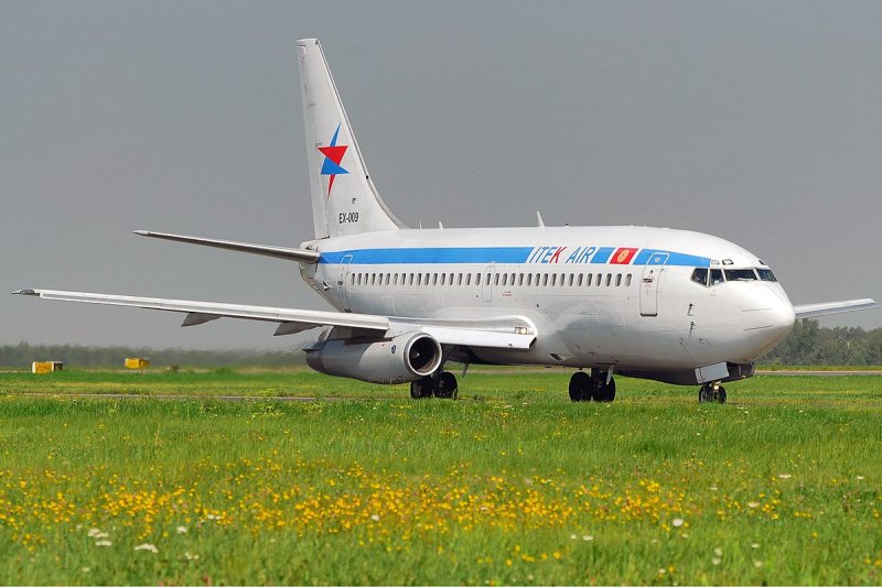 Самолет Боинг 737-200