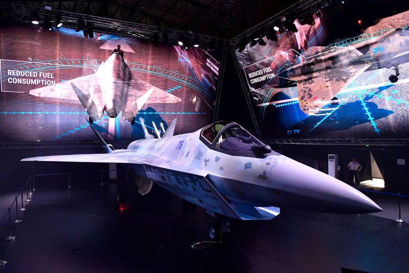 Истребитель Су-75 Checkmate