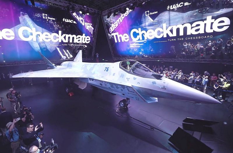 Су-75 Checkmate