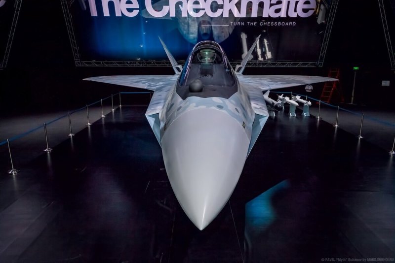 Истребителей пятого поколения Су-75 Checkmate