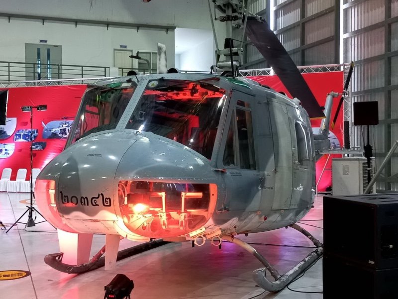 Английский вертолет h 22