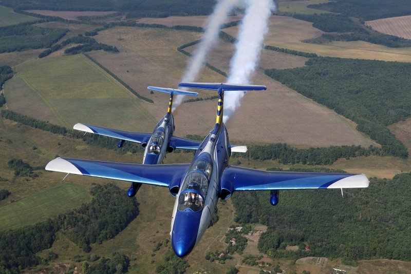 Самолёт Бекас х-32
