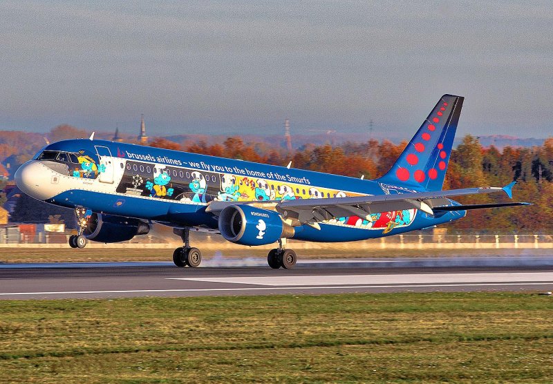 Brussels Airlines SSJ 100