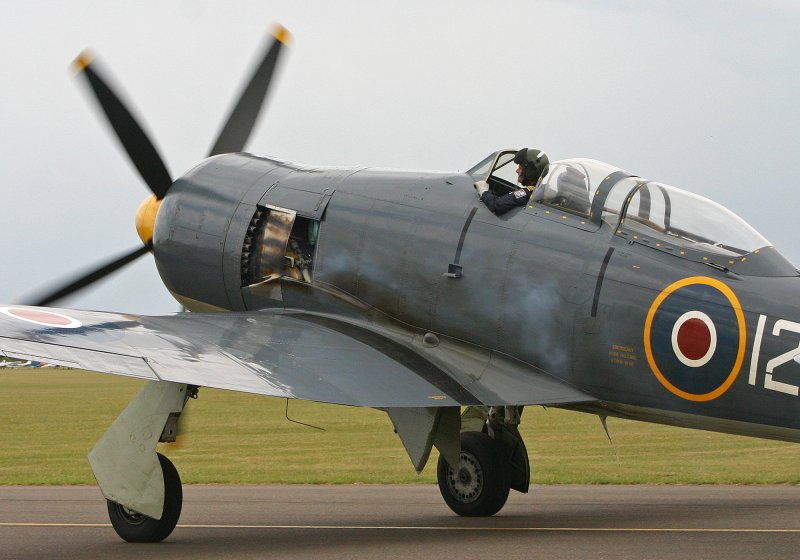 Hawker Sea Fury fb.11
