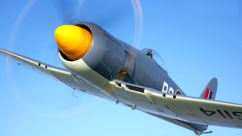 Sea Fury самолет