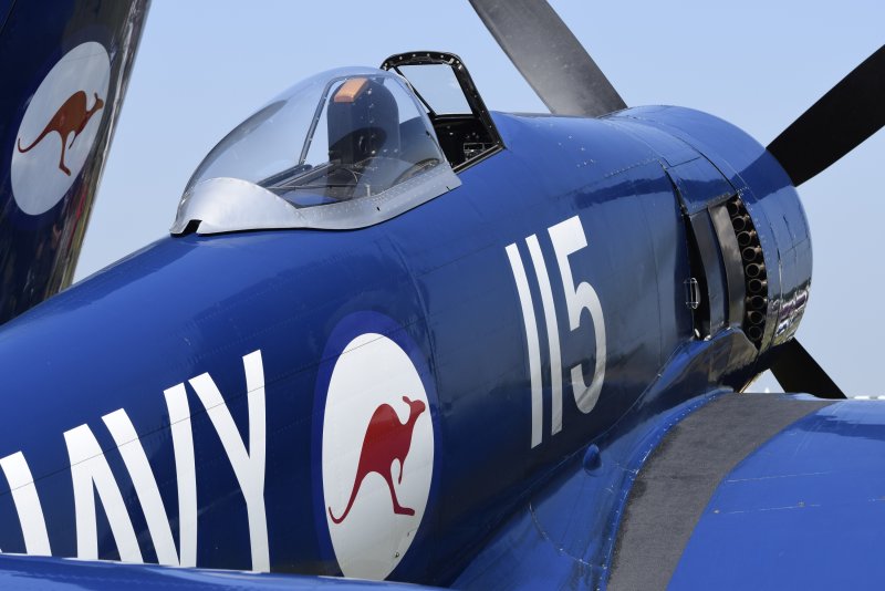 Sea Fury самолет