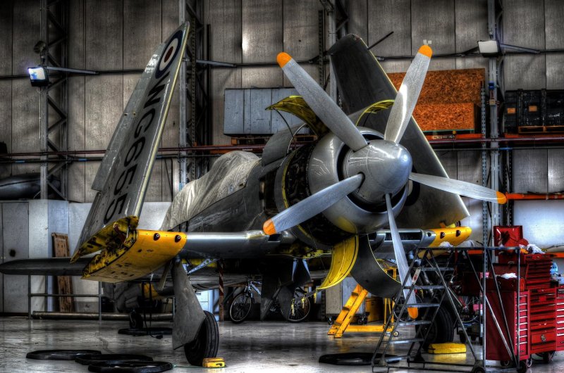 Sea Fury самолет