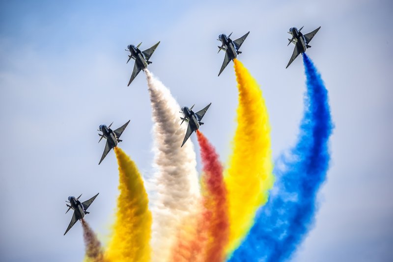1 Августа пилотажная группа