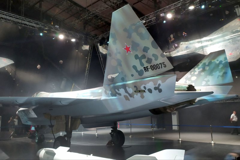 Су 75 самолет Макс 2021