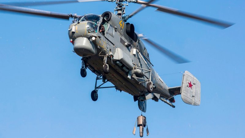Ка-27пл палубный противолодочный вертолёт