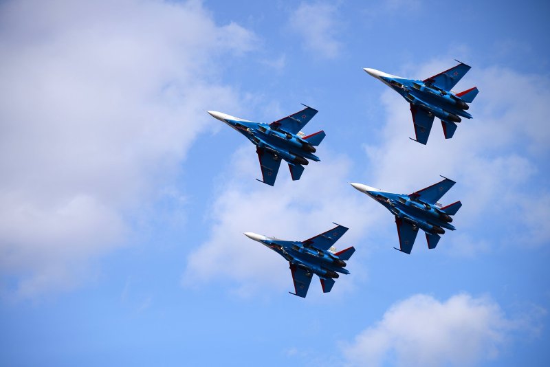 Пилотажная группа Липецкого авиацентра Соколы России