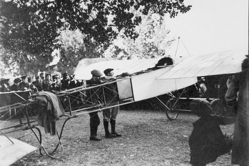 Авиационная неделя в Петербурге в 1910