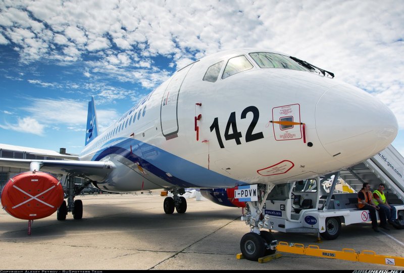 Sukhoi Superjet RRJ-95