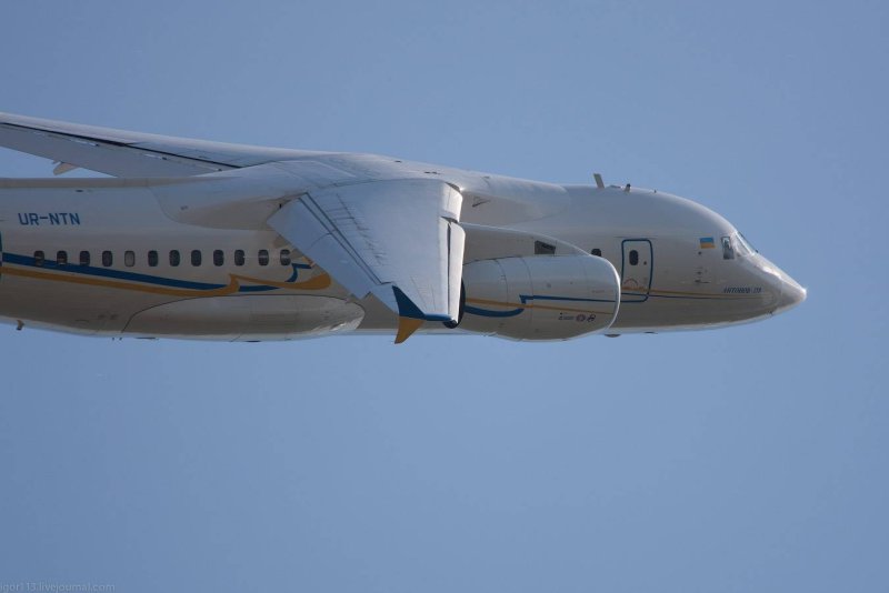 АН 158 крыло