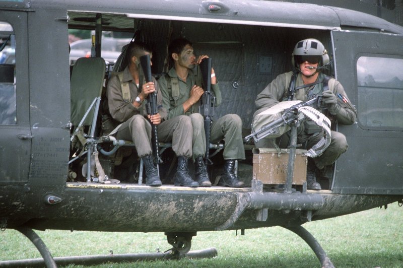 Война во Вьетнаме uh-60