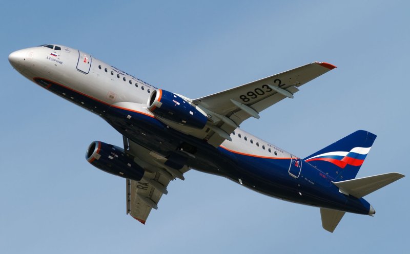 Superjet 100-95