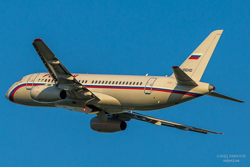 Самолет Sukhoi Superjet 100-95