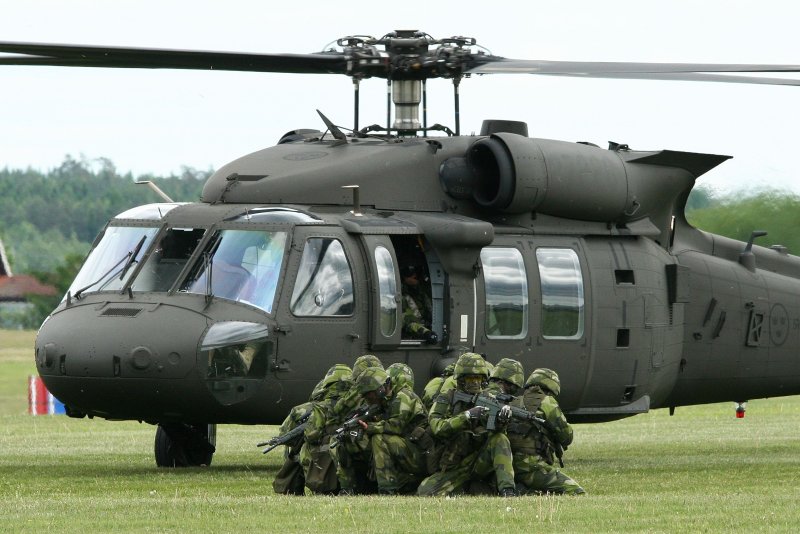 Вертолёт uh-60m Black Hawk