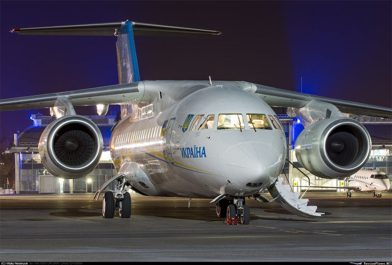 Antonov an-148