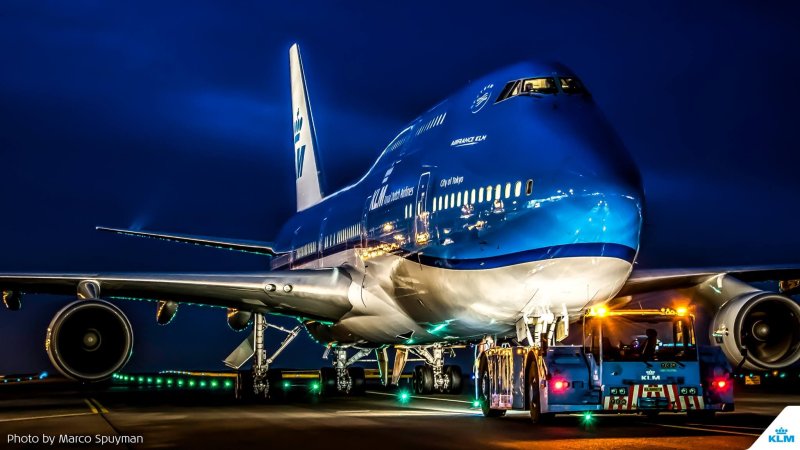 Самолёт Боинг 747