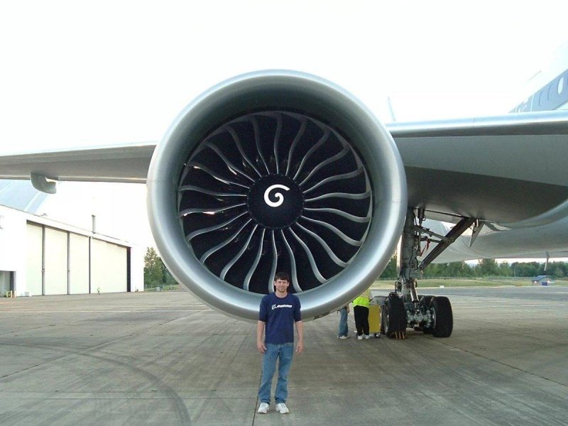 Турбина самолета Боинга 777