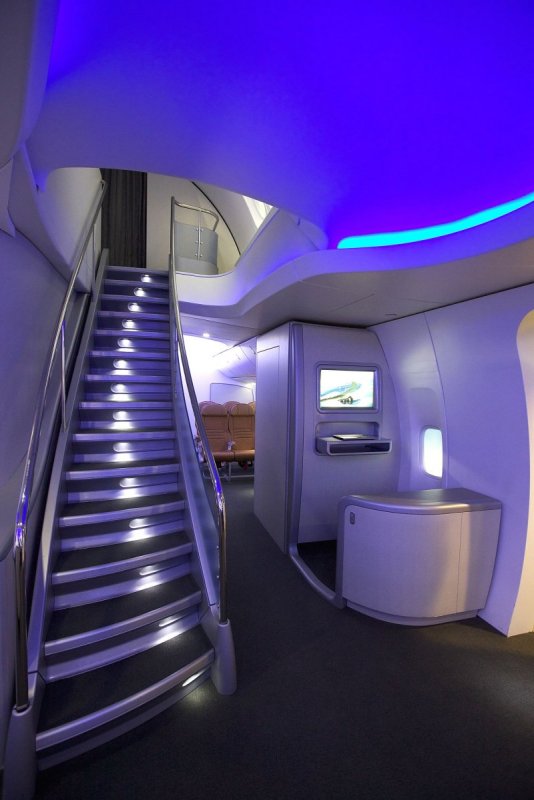 Новый Боинг 747-8 INTERCONTINENTAL