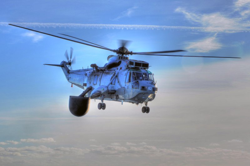 Вертолет ДРЛО Westland Sea King AEW