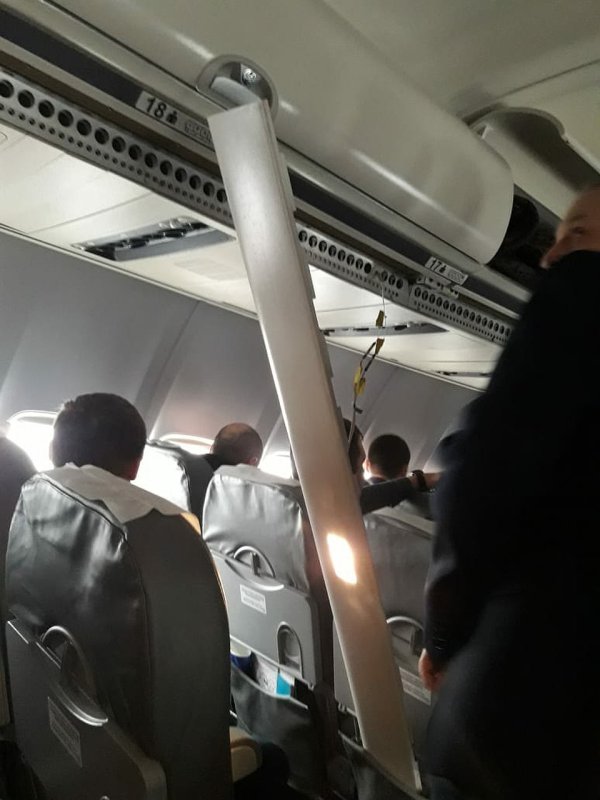 Самолет Боинг 737 пассажирский (с винглетами)