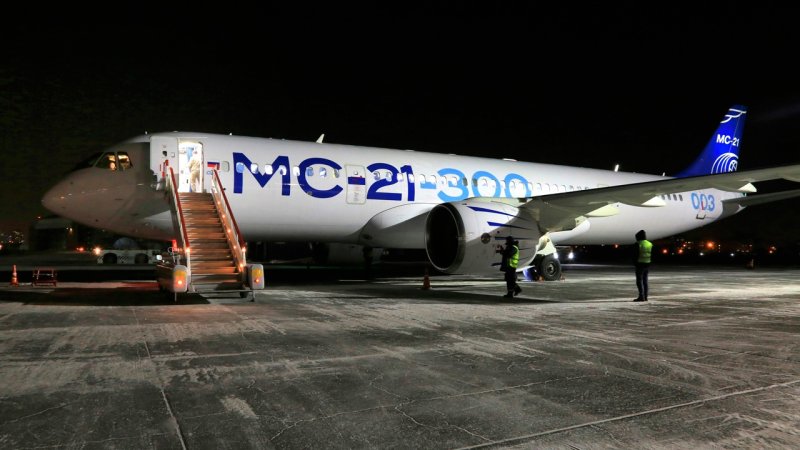 МС-21 300 пассажирский самолёт