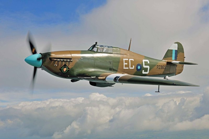 Самолет Hawker Hurricane